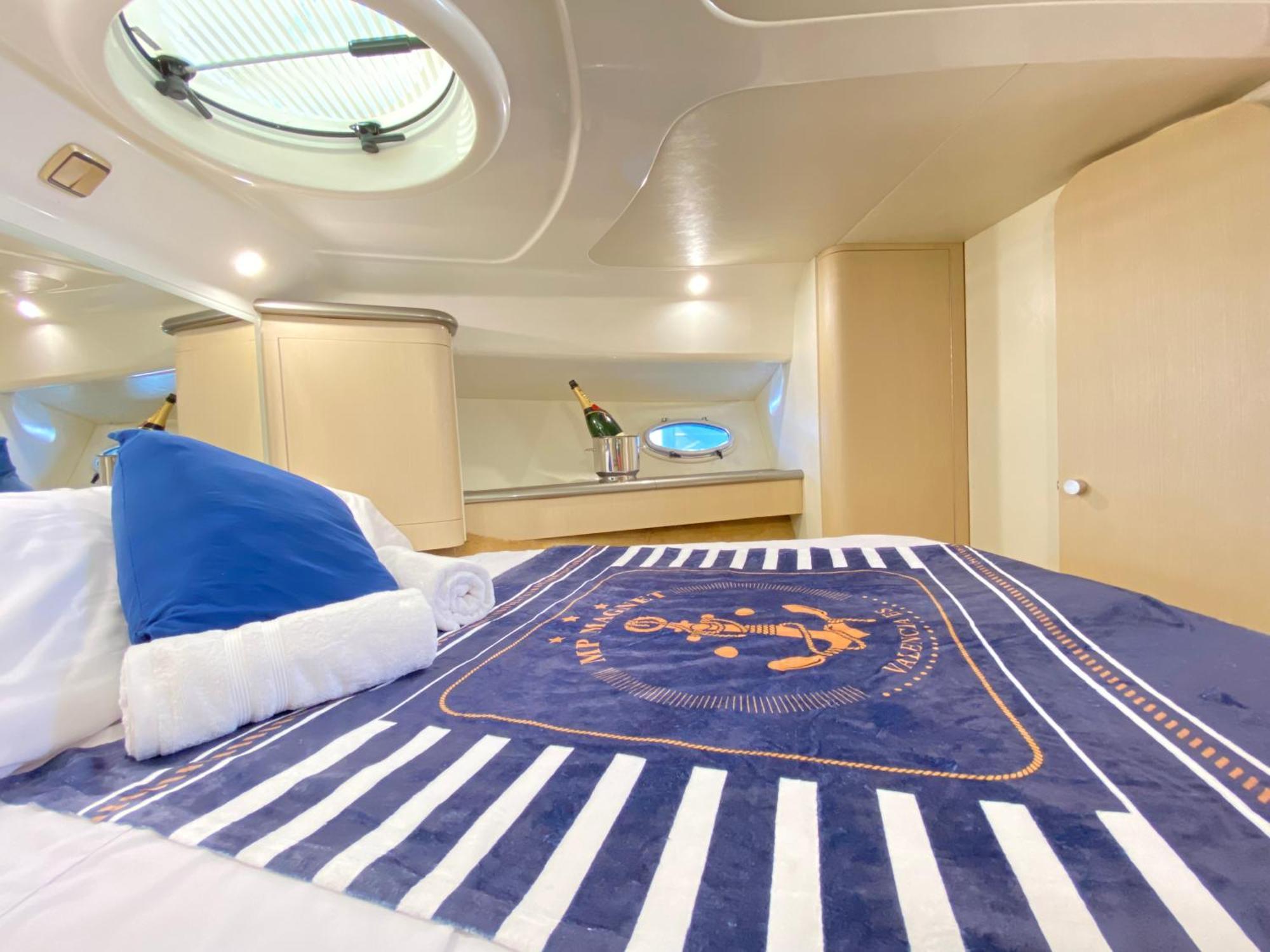 The Valencia Yacht Experience Hotel Ngoại thất bức ảnh