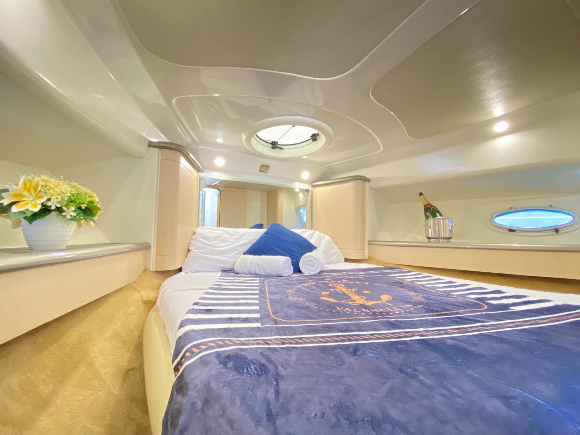 The Valencia Yacht Experience Hotel Ngoại thất bức ảnh